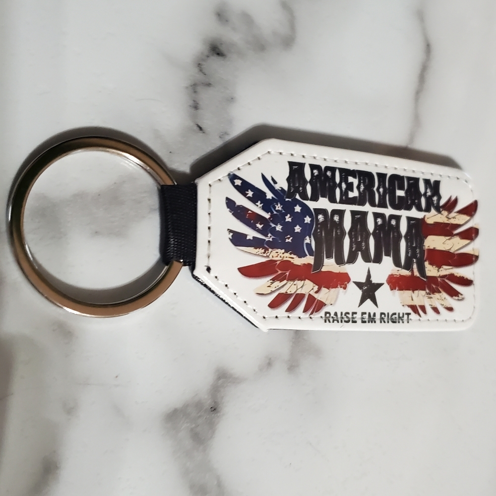 AMERICAN MAMA Keychain - Picture 5 of 6